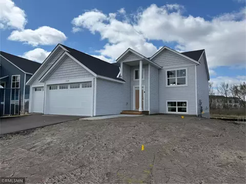 1564 Meadows Dr NE, East Bethel, MN 55011