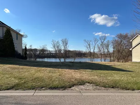 8856 67th Street Bay S, Cottage Grove, MN 55016