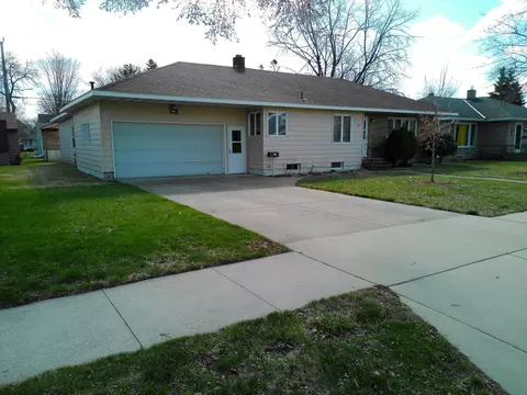 142 24th Ave N, Saint Cloud, MN 56303