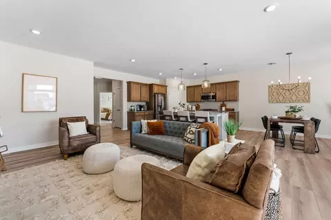 17714 Everest Ave, Lakeville, MN 55044