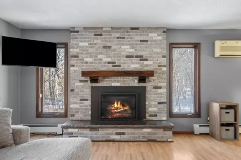 Living - 4605 Echo Ln, Stacy, MN 55079 photo 3 of 8