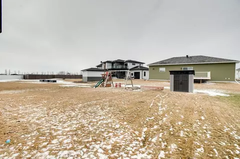 Exterior - 507 7th St E, Horace, ND 58047 photo 8 of 10