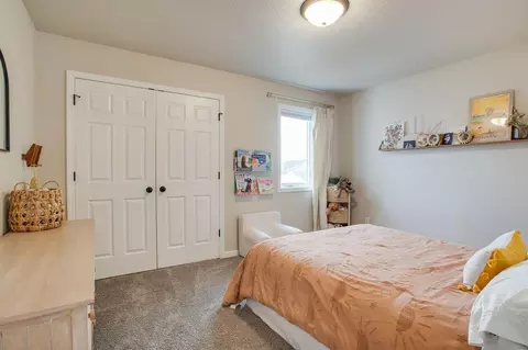 Bedroom - 507 7th St E, Horace, ND 58047 photo 6 of 10