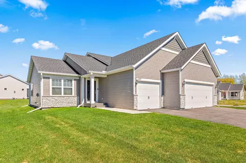 1137 Meadow Ln, Waconia, MN 55387