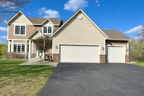 6940 Prairie Ct S, Cottage Grove, MN 55016