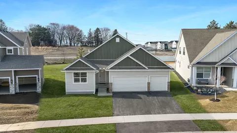 316 Distel Dr, Le Sueur, MN 56058