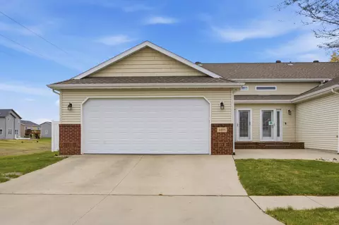 4495 53rd St S, Fargo, ND 58104