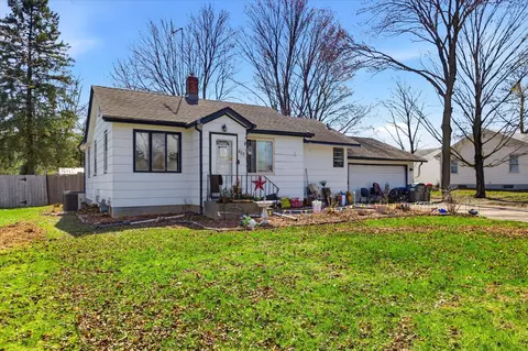 433 6th Ave SW, Cambridge, MN 55008