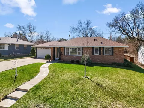 520 57th Ave NE, Fridley, MN 55432