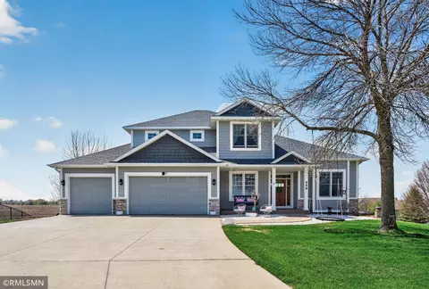 959 Vine Cir, Jordan, MN 55352