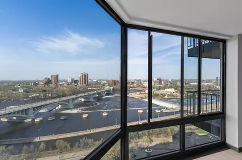 401 S 1st St #1613, Minneapolis, MN 55401
