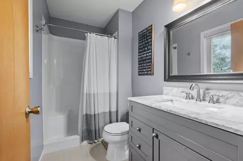 Bath - 7018 Eagle Trl, Centerville, MN 55038 photo 2 of 4