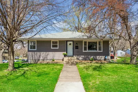1320 Olive St W, Stillwater, MN 55082