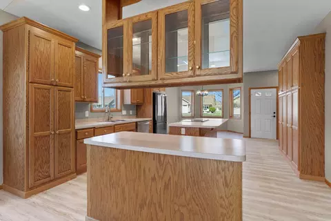 Kitchen - 573 Taft Loop S, Cambridge, MN 55008 photo 1 of 6