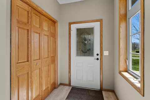 Entry Way - 573 Taft Loop S, Cambridge, MN 55008 photo 1 of 4