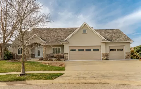 3501 Cameo Ln NE, Rochester, MN 55906