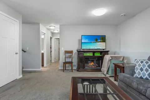 Entry Way - 9090 Wolves St, Brainerd, MN 56401 photo 3 of 4