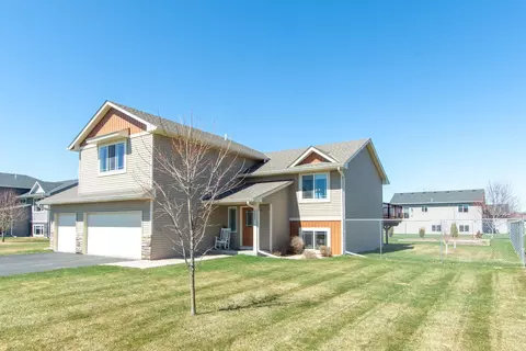 Exterior - 9090 Wolves St, Brainerd, MN 56401 photo 6 of 16
