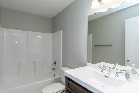 Bath - 9090 Wolves St, Brainerd, MN 56401 photo 3 of 5