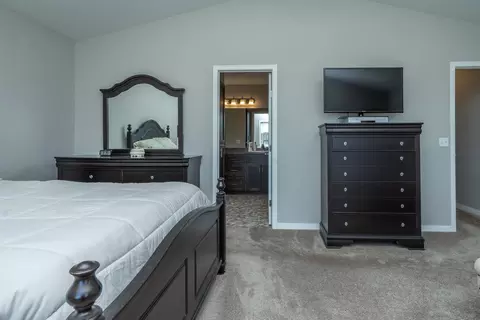 Bedroom - 9090 Wolves St, Brainerd, MN 56401 photo 3 of 8