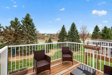 10859 Kingsfield Ln, Woodbury, MN 55129