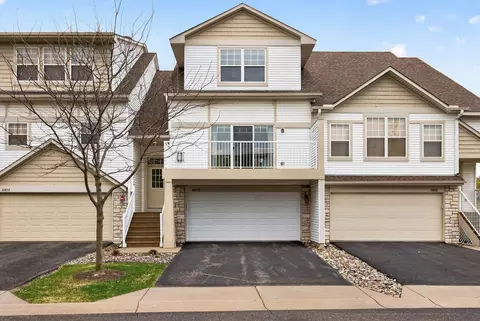 10859 Kingsfield Ln, Woodbury, MN 55129