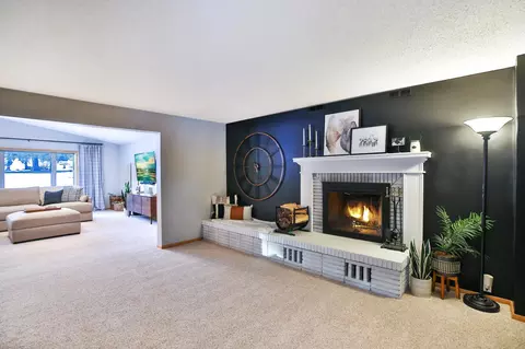 Living - 303 24th St NW, Austin, MN 55912 photo 1 of 4