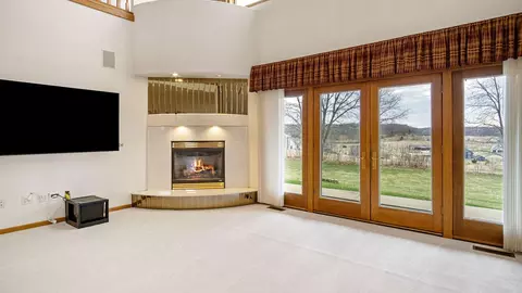 Living - e5110 Interlachen Boulevard, Eleva, WI 54738 photo 6 of 22