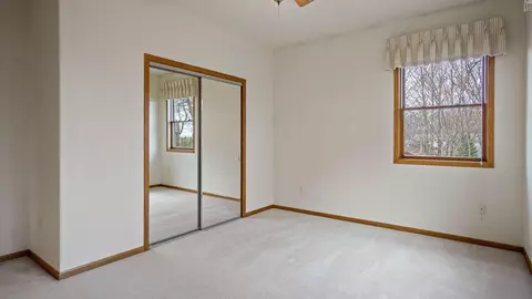 Bedroom - e5110 Interlachen Boulevard, Eleva, WI 54738 photo 8 of 11