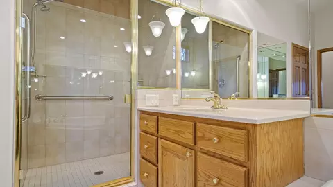 Bath - e5110 Interlachen Boulevard, Eleva, WI 54738 photo 3 of 5
