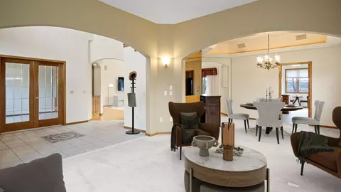 Living - e5110 Interlachen Boulevard, Eleva, WI 54738 photo 18 of 22