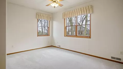 Bedroom - e5110 Interlachen Boulevard, Eleva, WI 54738 photo 7 of 11