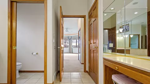 Entry Way - e5110 Interlachen Boulevard, Eleva, WI 54738 photo 4 of 6