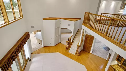Living - e5110 Interlachen Boulevard, Eleva, WI 54738 photo 12 of 22