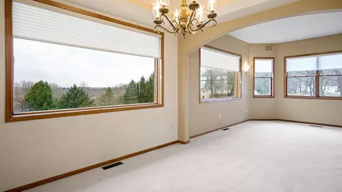Living - e5110 Interlachen Boulevard, Eleva, WI 54738 photo 4 of 22