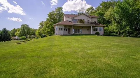 Exterior - e5110 Interlachen Boulevard, Eleva, WI 54738 photo 8 of 15