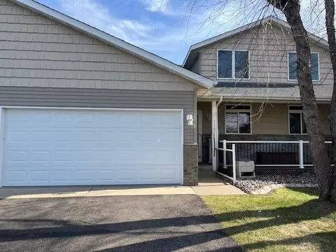 1107 36th St W, Hastings, MN 55033