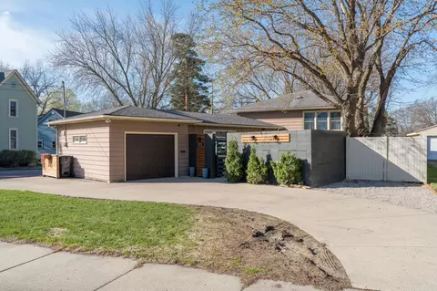 925 E Main St, Mankato, MN 56001