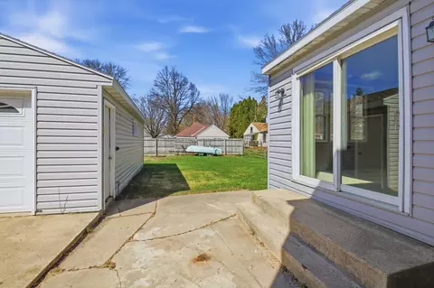 Exterior - 520 Ann St SE, Willmar, MN 56201 photo 6 of 9