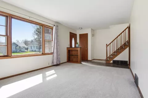Living - 520 Ann St SE, Willmar, MN 56201 photo 1 of 2