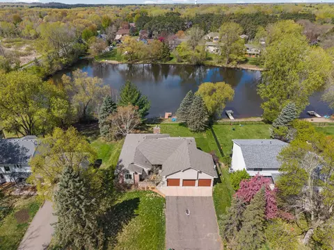 5785 Turtle Lake Rd, Shoreview, MN 55126