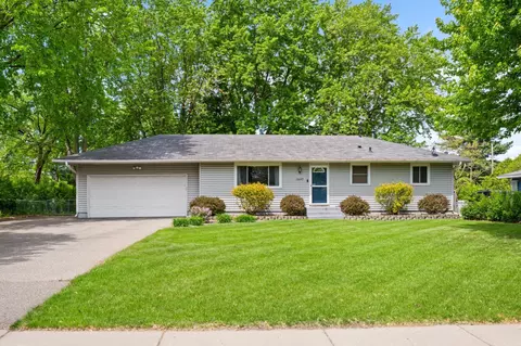 16645 Flagstaff Ave W, Rosemount, MN 55068
