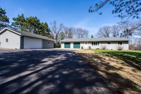 4437 Old Wells Rd, Eau Claire, WI 54703