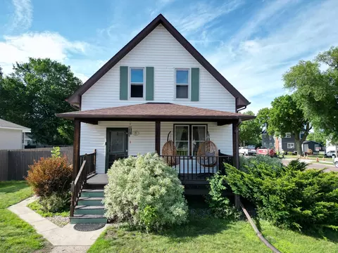 321 E 2nd St, Redwood Falls, MN 56283