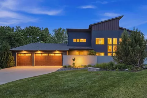 2229 Wall St, Eagan, MN 55122