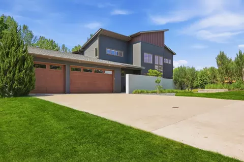 Exterior - 2229 Wall St, Eagan, MN 55122 photo 2 of 16
