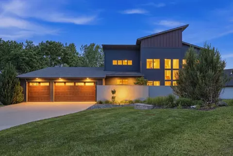 2229 Wall St, Eagan, MN 55122