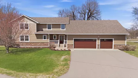 18724 Fall Ridge Rd, Richmond, MN 56368