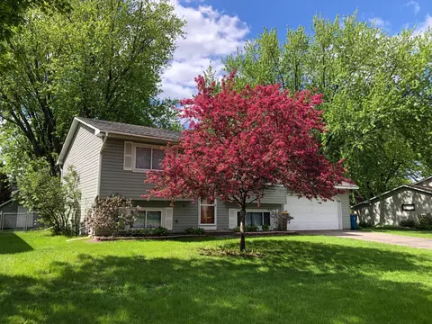 1800 Florence St, White Bear Lake, MN 55110