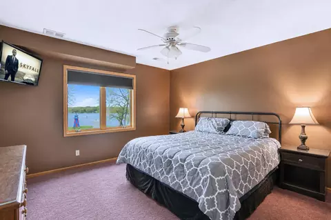 Bedroom - 17825 Holt Ct, Faribault, MN 55021 photo 5 of 5